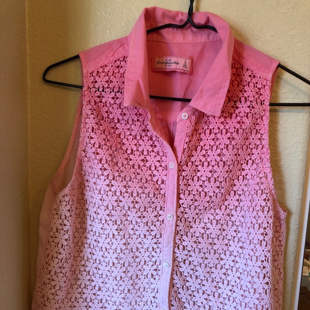 Abercrombie Crotchet Crop Top